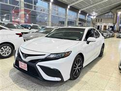 تۆیۆتا کامری